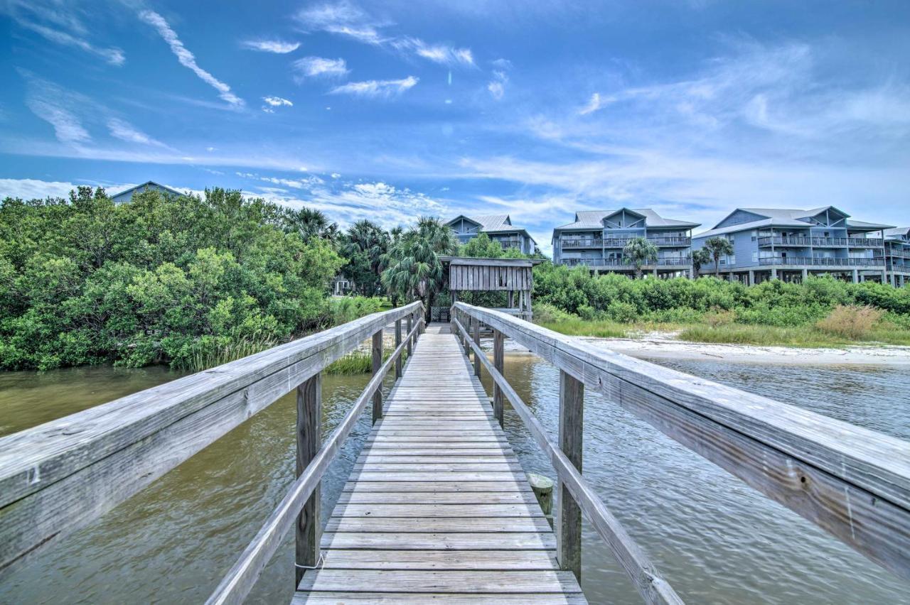Beachfront Cedar Key Retreat With Pool Access! Екстериор снимка